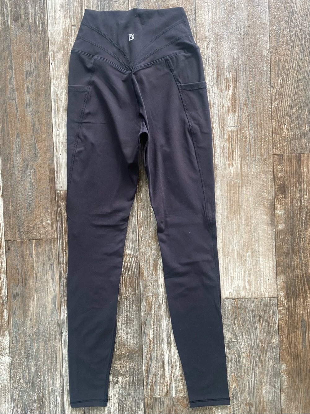 BuffBunny Black High-Waist Pocket Leggings - Picture 2 of 2